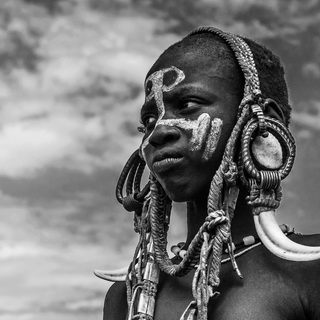 Mago - Mursi girl